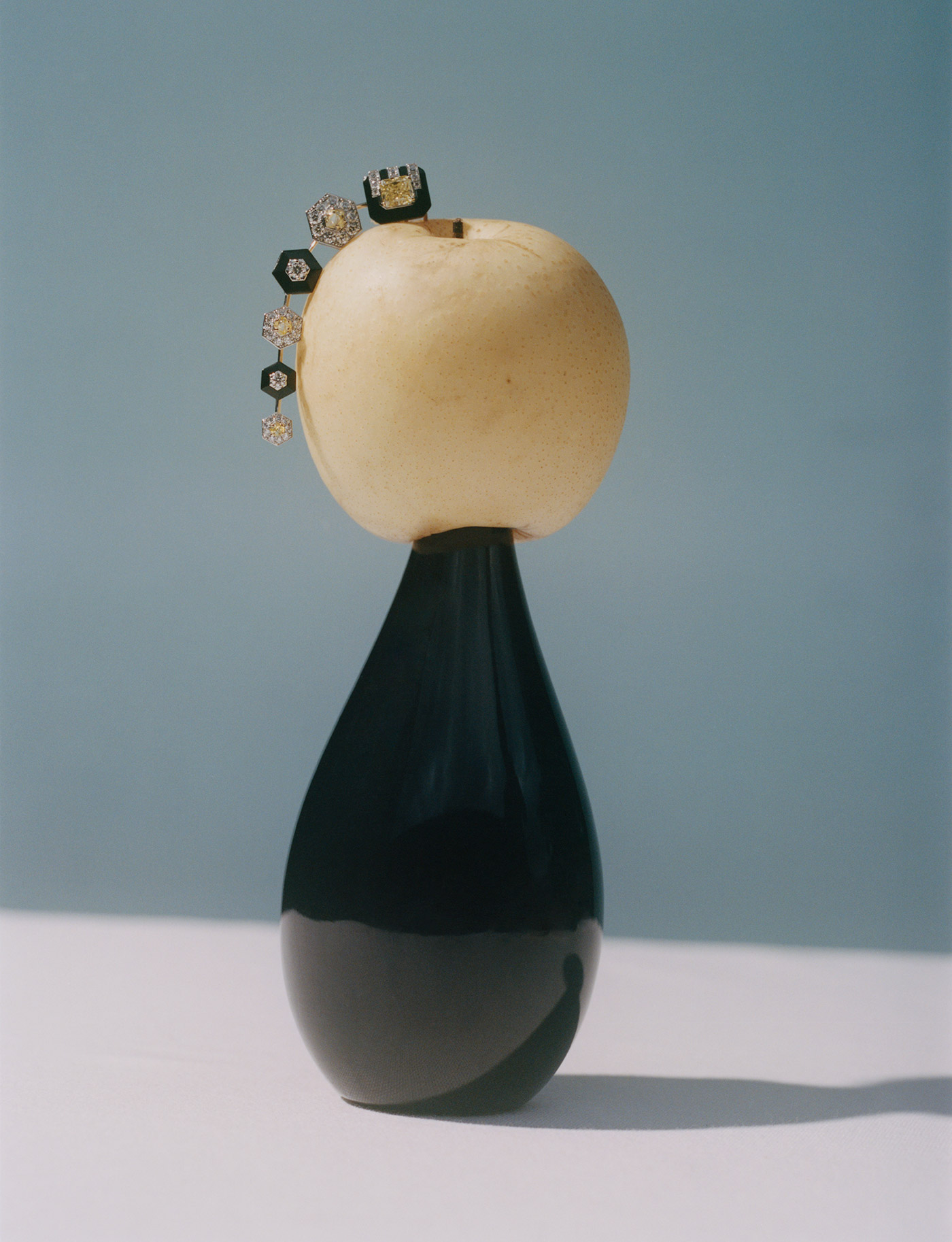 H.R DE.BEERS 08.22 03