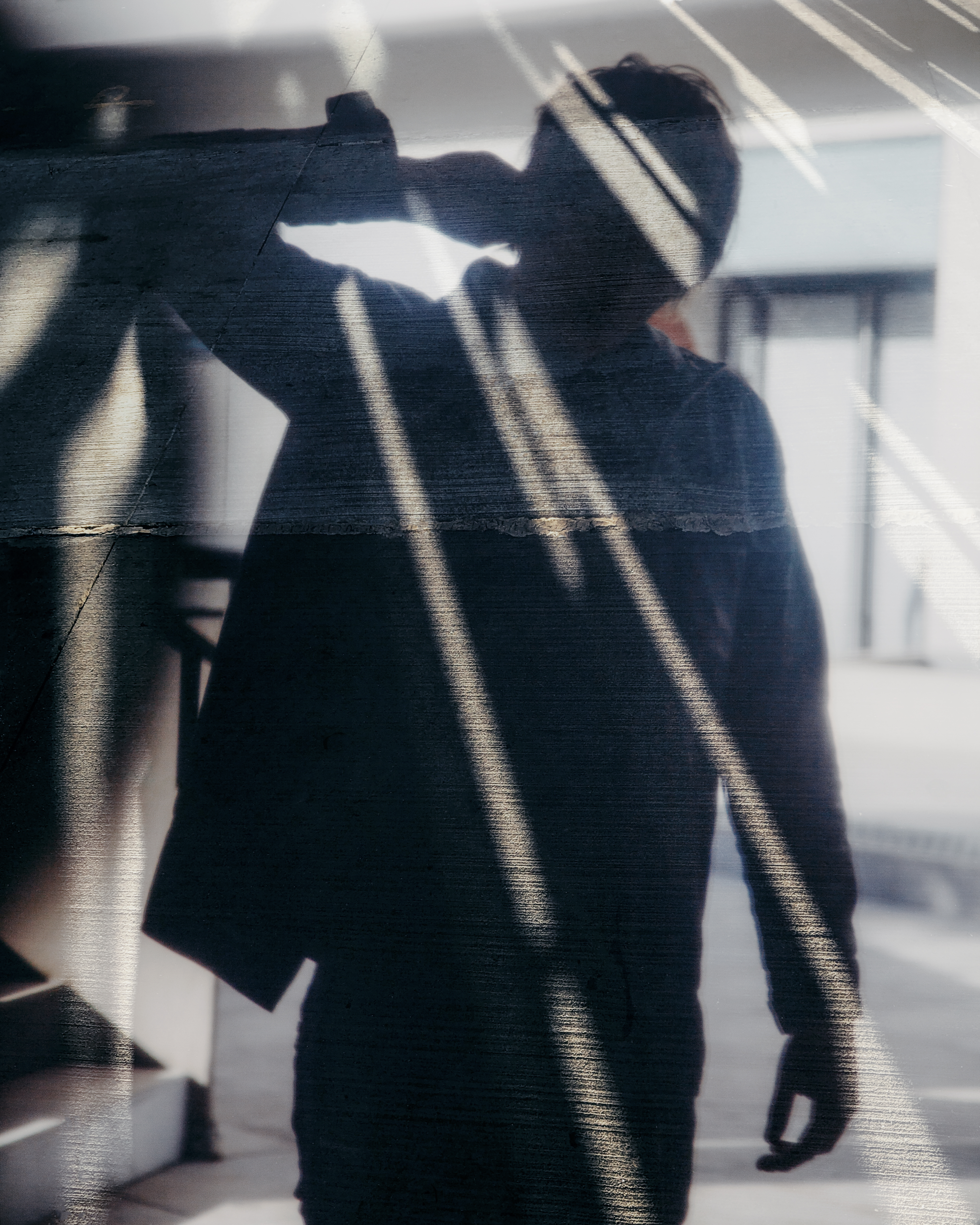 FAKETHIAS By Sam Clarke 4