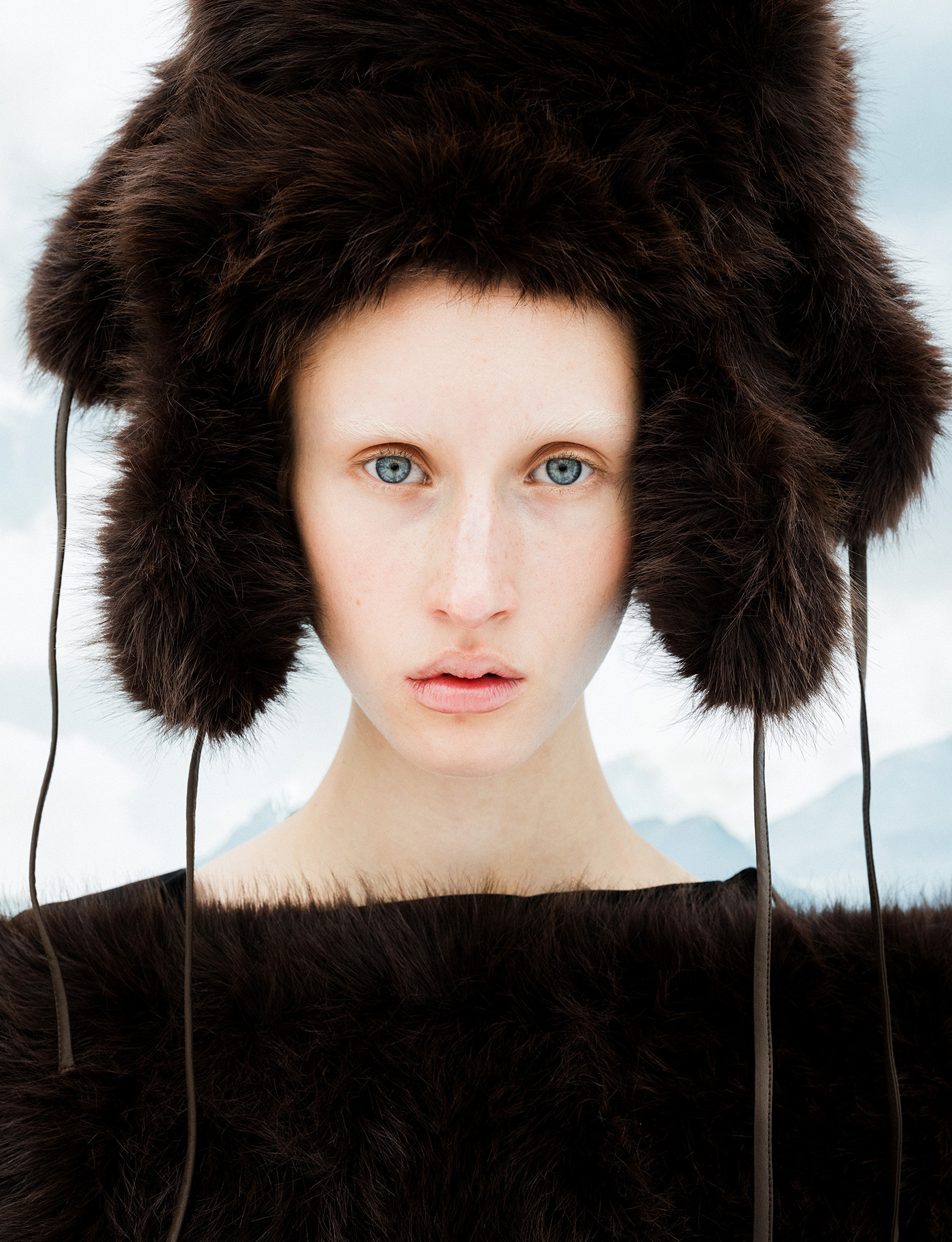 228 233 Fashion Holzweiler2