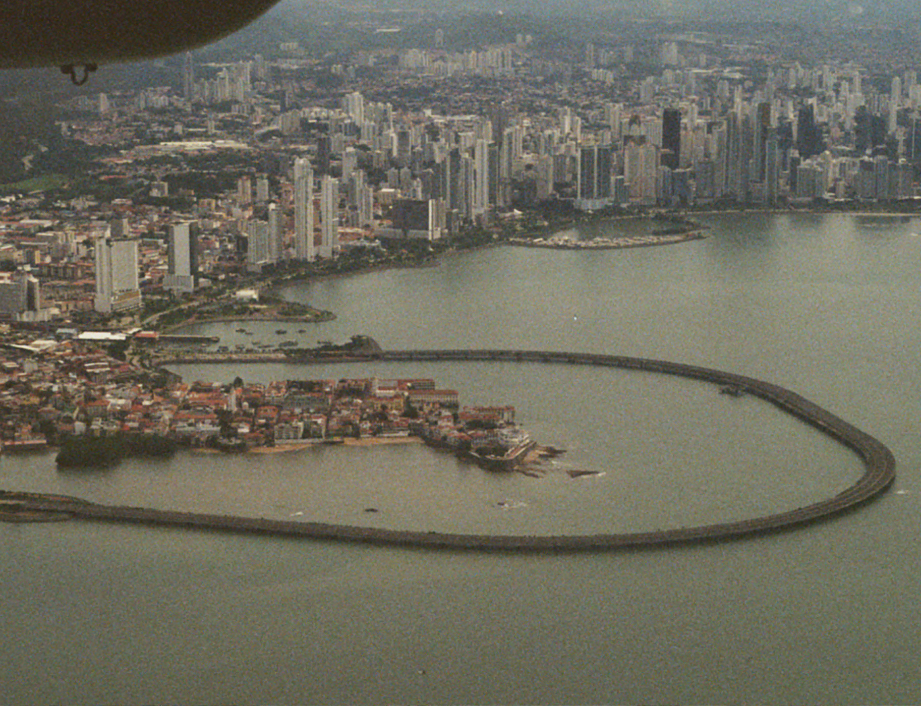 070 079 Feature Panama3