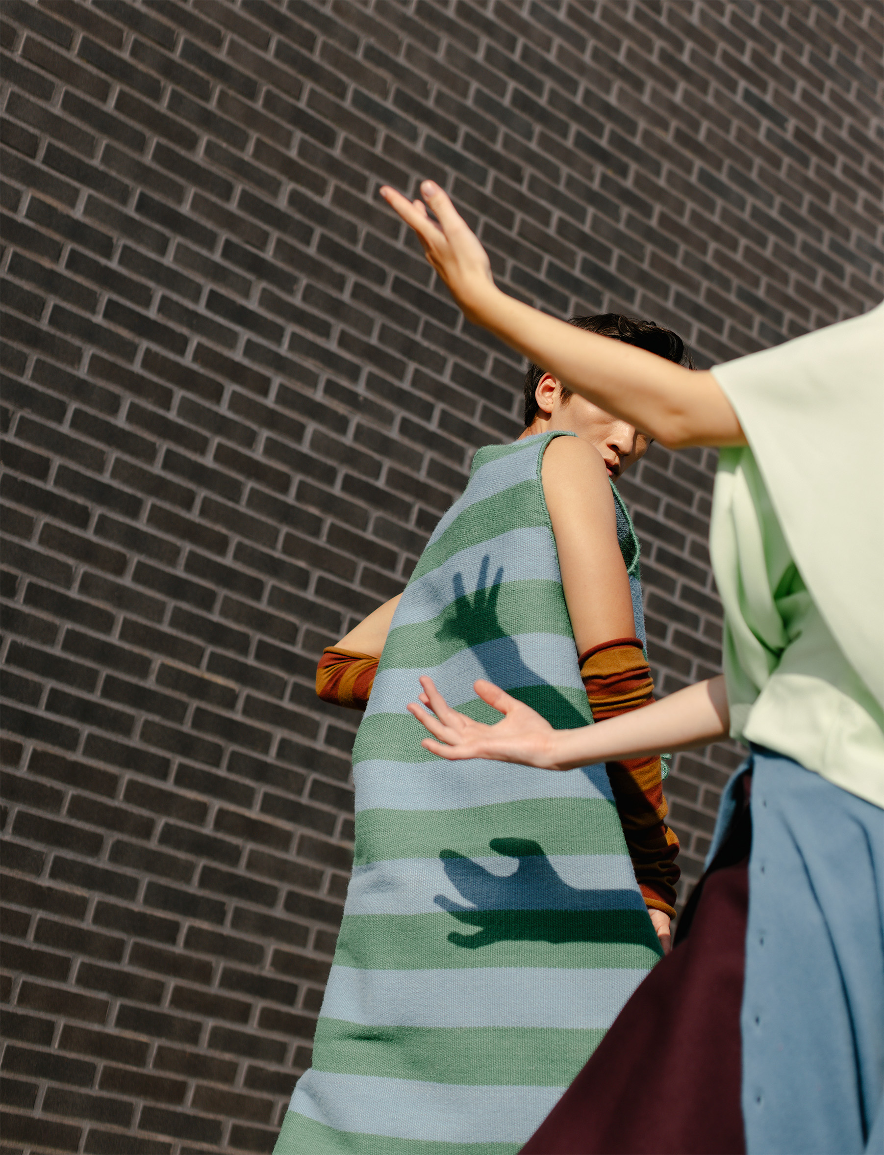 TANK 24 MELISSA SCHRIEK SIMONE KONU RAE 14 VERSION3