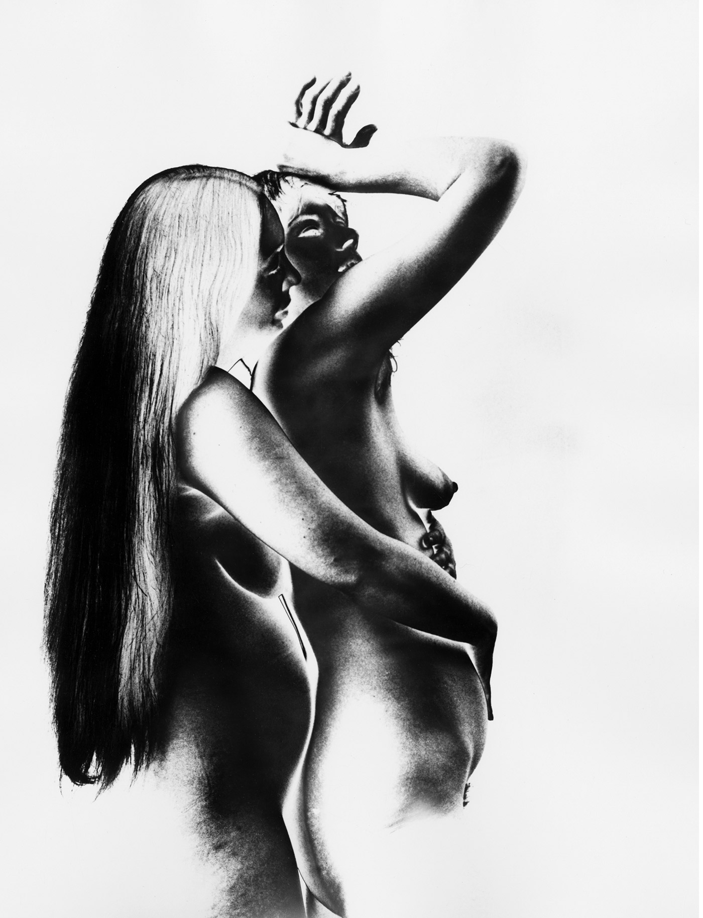 Izabella Scott Elizabeth Lovatt Tee A. Corinne 1